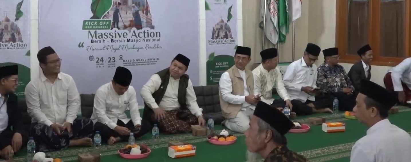 Peluncuran Bersih bersih Masjid LTM PBNU